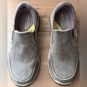 Skechers Men's Charcoal Slip-On Loafers size 9